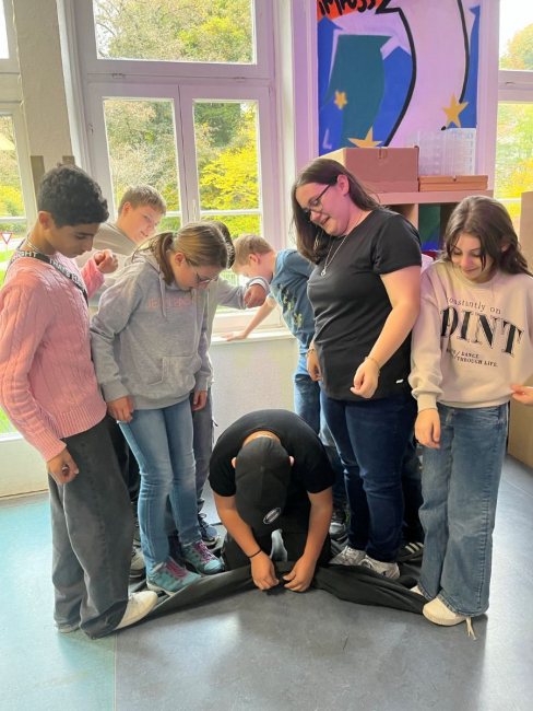 Decke wenden als Teamaufgabe