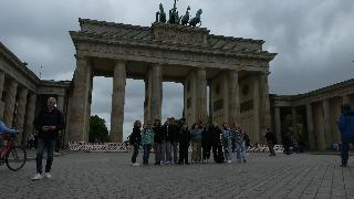 Unsere Seeäckerschule bei der Abschlussfahrt in Berlin im Sommer 2024.