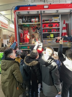 Unsere Seeäckerschule zu Gast bei der Freiwilligen Feuerwehr Stammheim, 2023.