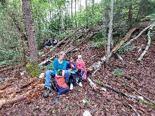 Unsere Seeäckerschule beim Ausflug in Hirsau im Sommer 2024.