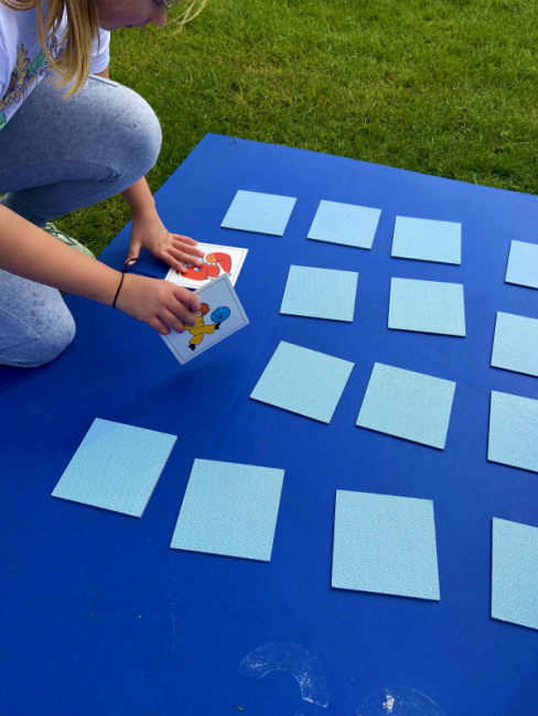 Unsere Seeäckerschule beim Sporttag im Sommer 2023.