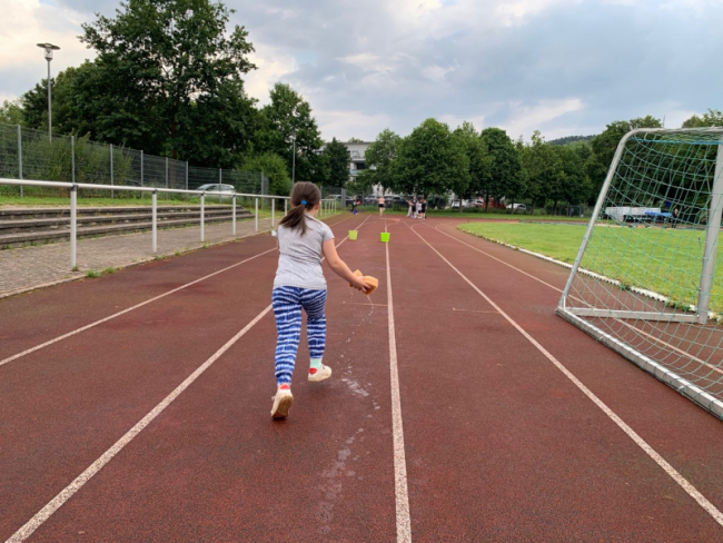Unsere Seeäckerschule beim Sporttag im Sommer 2024.
