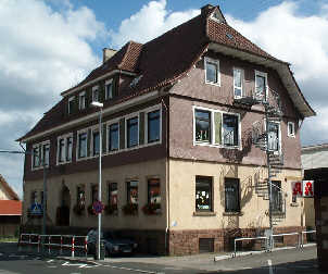 Der Altbau der Bohnenberger Grundschule Altburg